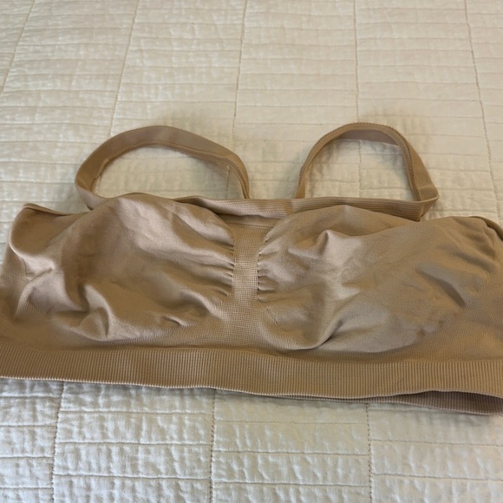 Hanes Nude/Tan Seamless Comfort Bralette